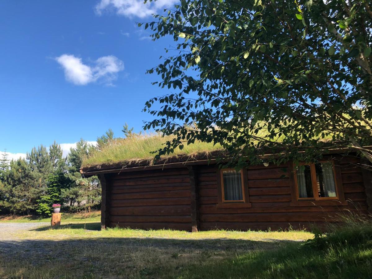 Log Home Village Улверстон Экстерьер фото
