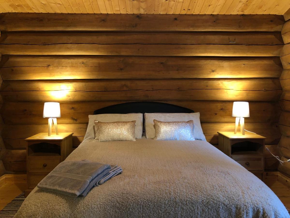 Log Home Village Улверстон Экстерьер фото
