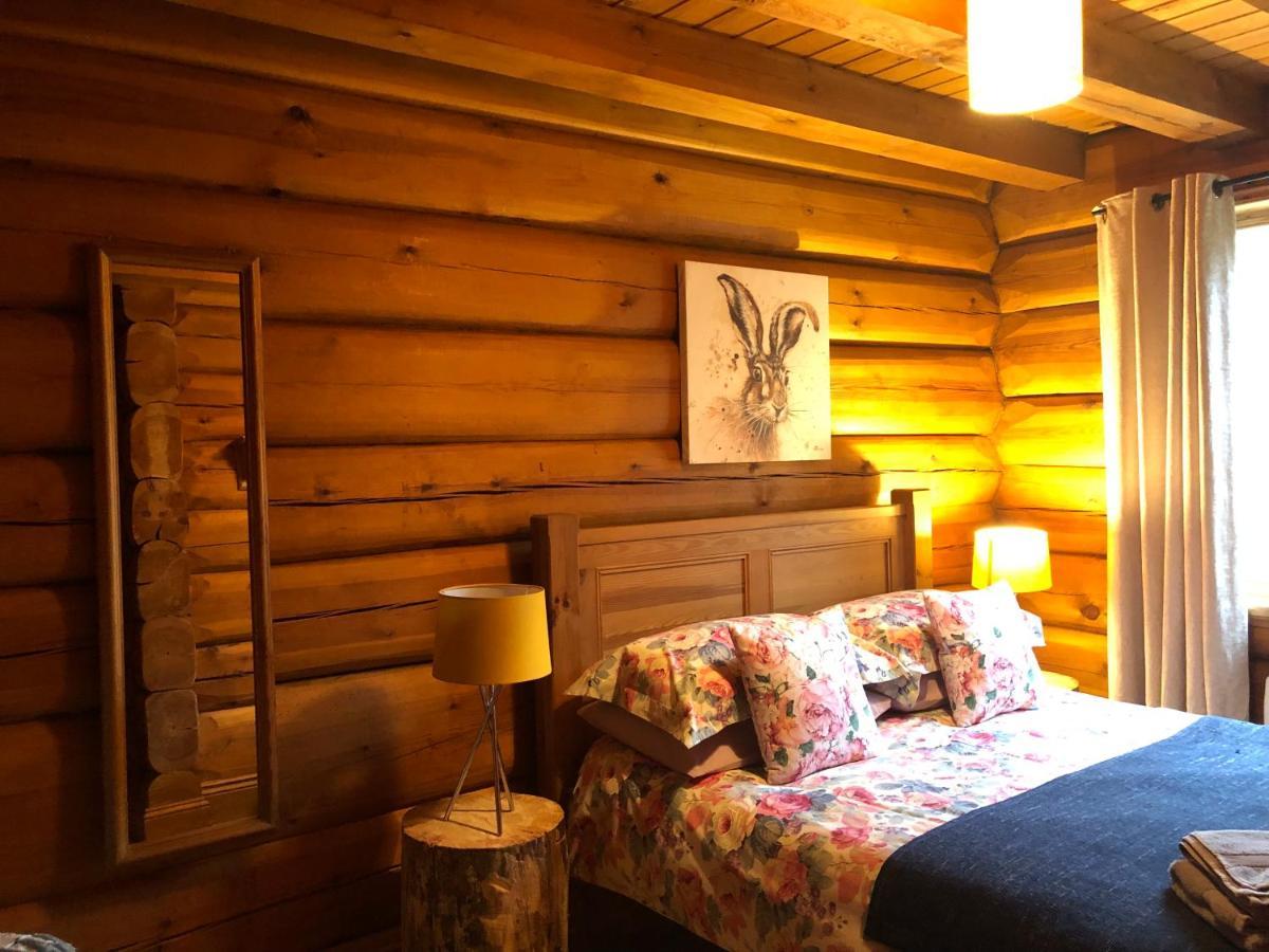 Log Home Village Улверстон Экстерьер фото