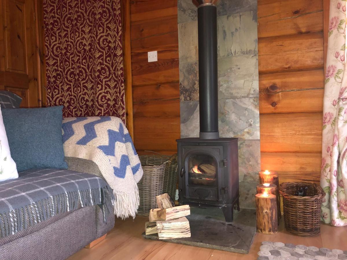 Log Home Village Улверстон Экстерьер фото